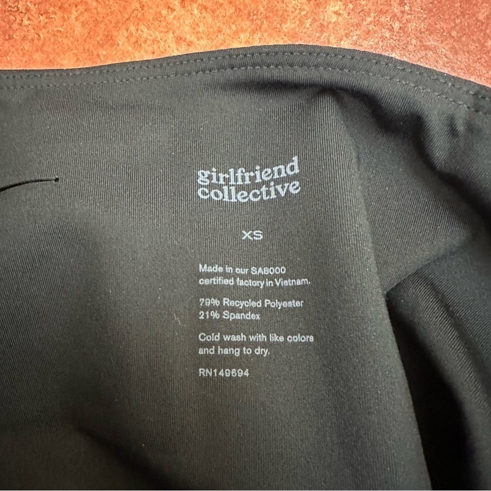 NWT Girlfriend Collective Leggings w/ Dustbag - Picture 3 of 8